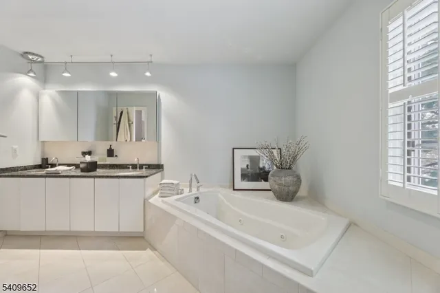 $639,900 | 7 Coniston Court, Wayne, NJ 07470