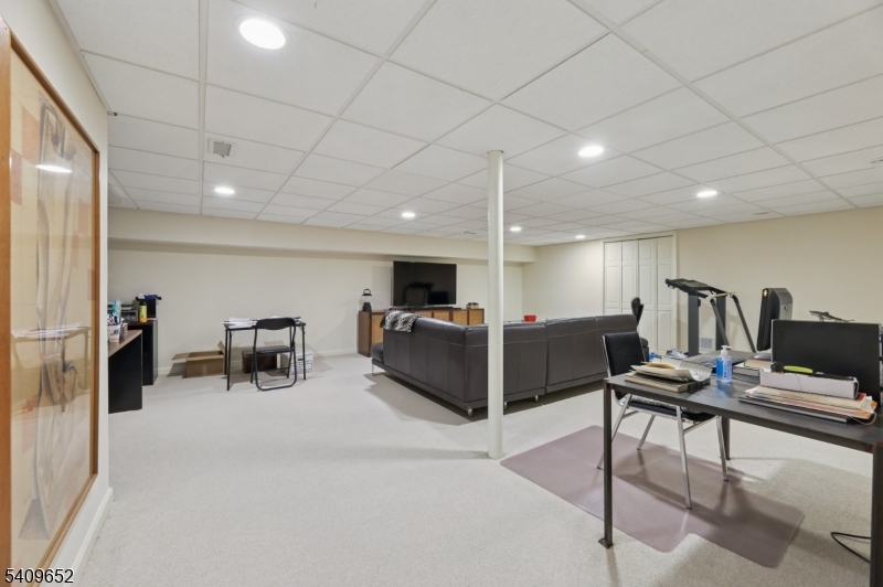 7 Coniston Court Wayne, NJ 07470 - Photo 34 of 35