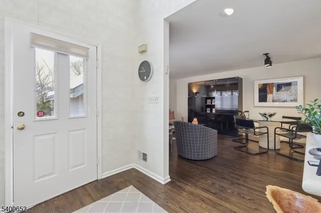 $639,900 | 7 Coniston Court, Wayne, NJ 07470