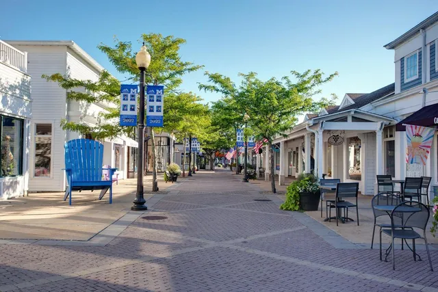 $538,000 | 6 Mayfair Court, Mashpee, MA 02649