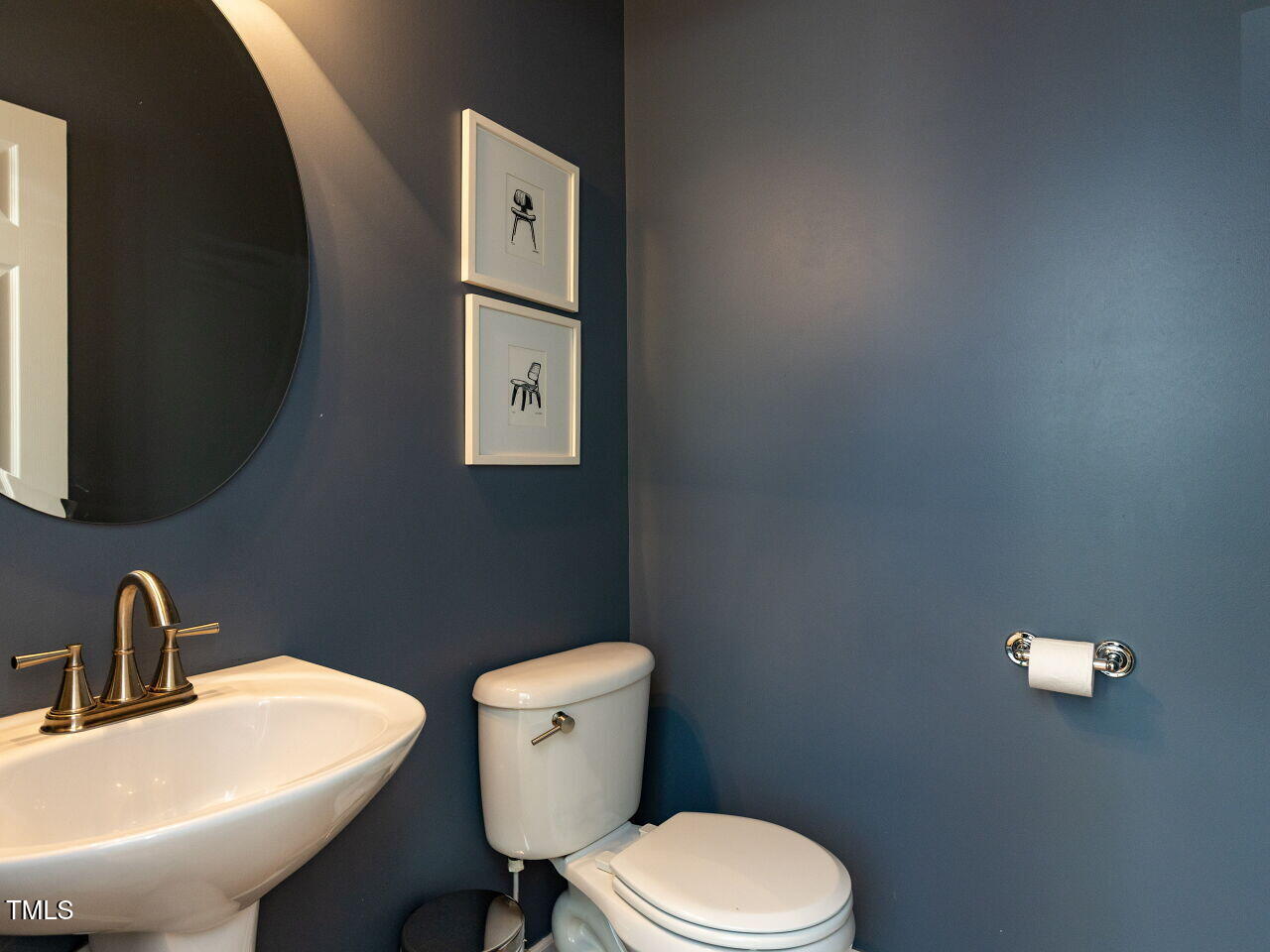 201 Cooke Street Raleigh, NC 27601 - Photo 12 of 31 First Floor Powder Room