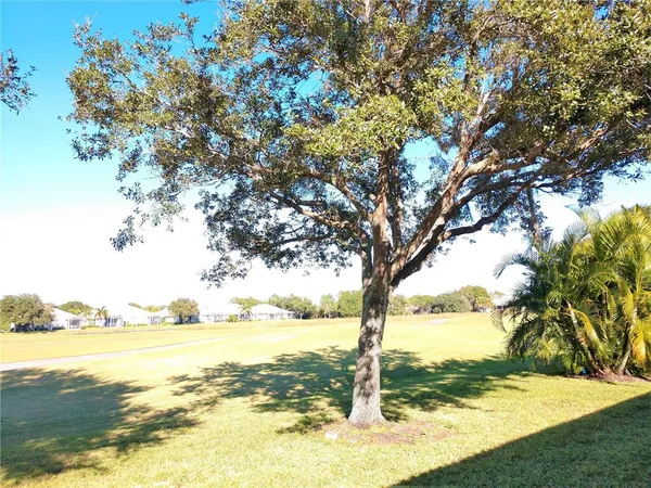 $4,400 | 629 Back 9 Drive, Venice, FL 34285