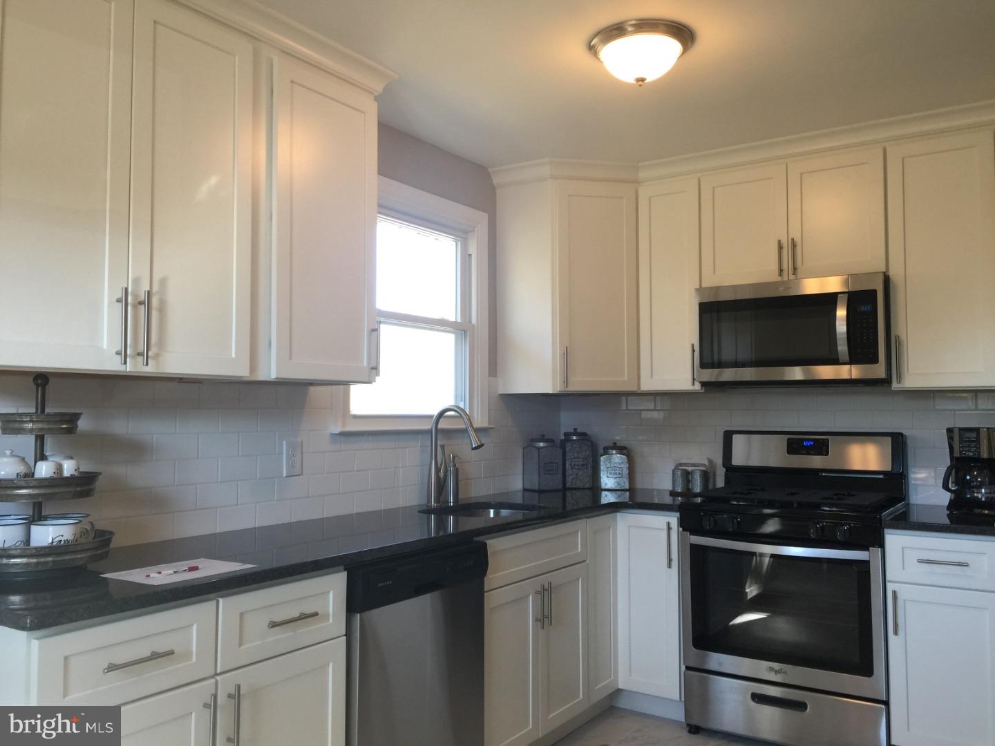 22 Wright Loop Williamstown, NJ 08094 - Photo 8 of 25 Kitchen