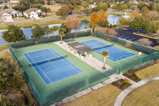 a view of a tennis court