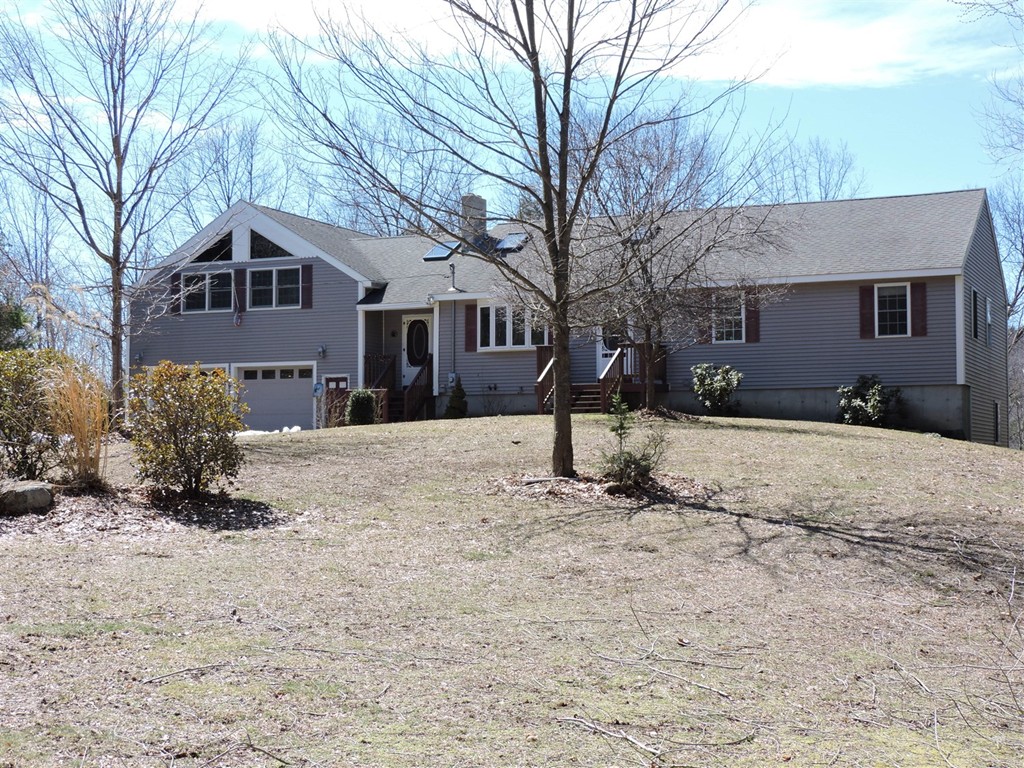 36 Fish Road Dudley, MA 01571 - Photo 3 of 30 Gallery Image 3