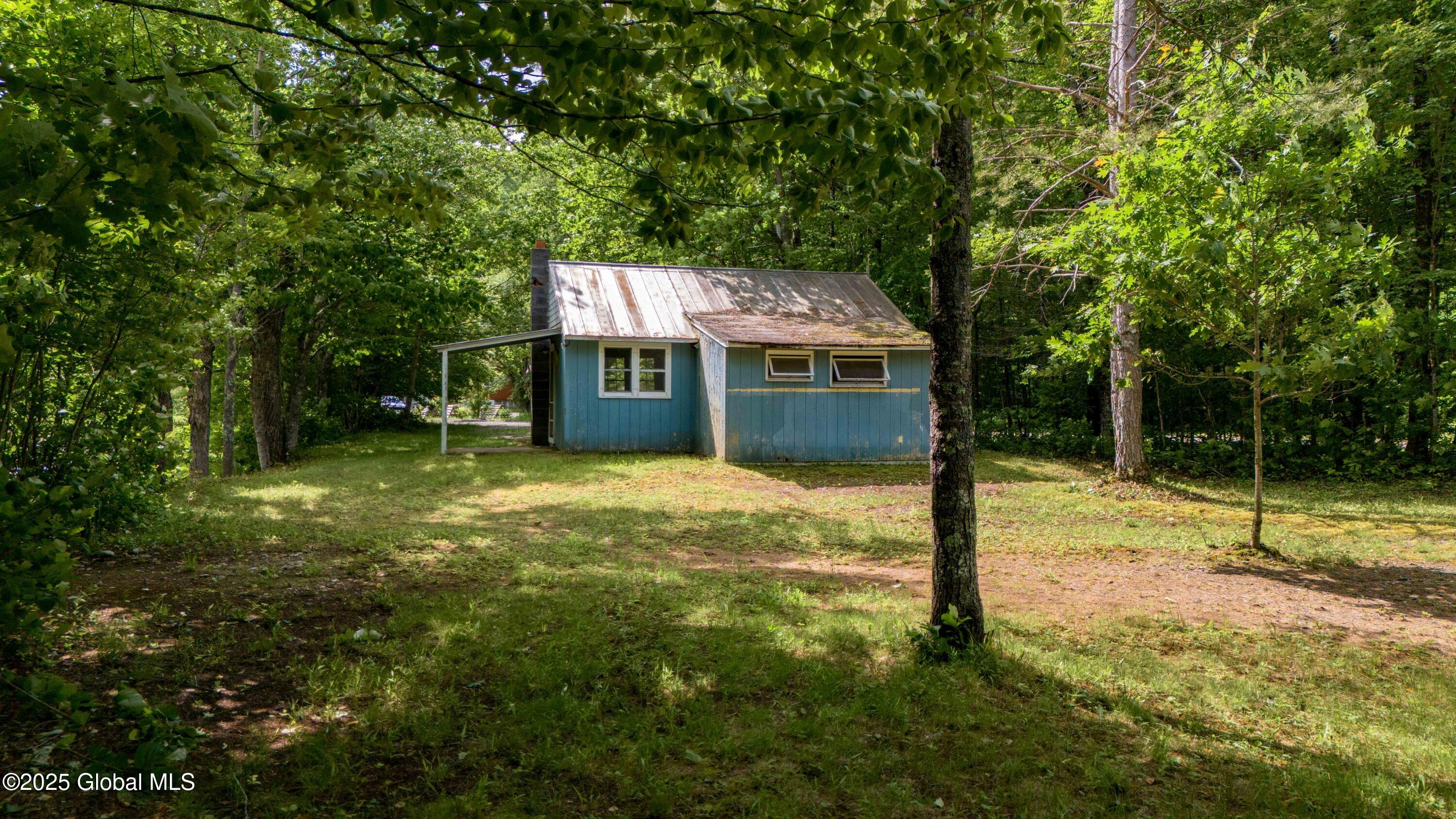 181 Hernandez Road Wells, NY 12190 - Photo 19 of 37 181 Hermandez Rd-5