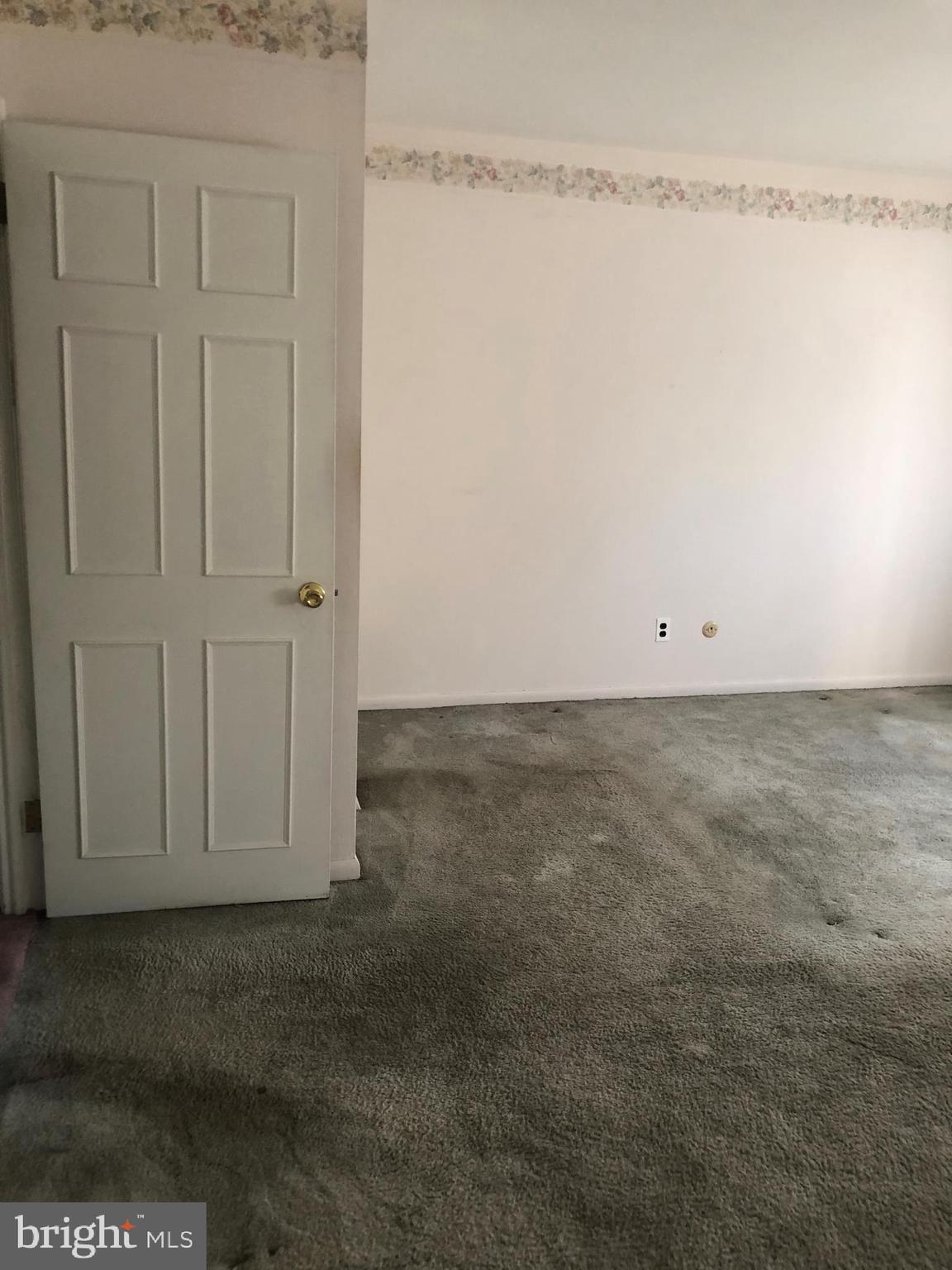 11876 Basile Road Philadelphia, PA 19154 - Photo 14 of 16 Master Bedroom