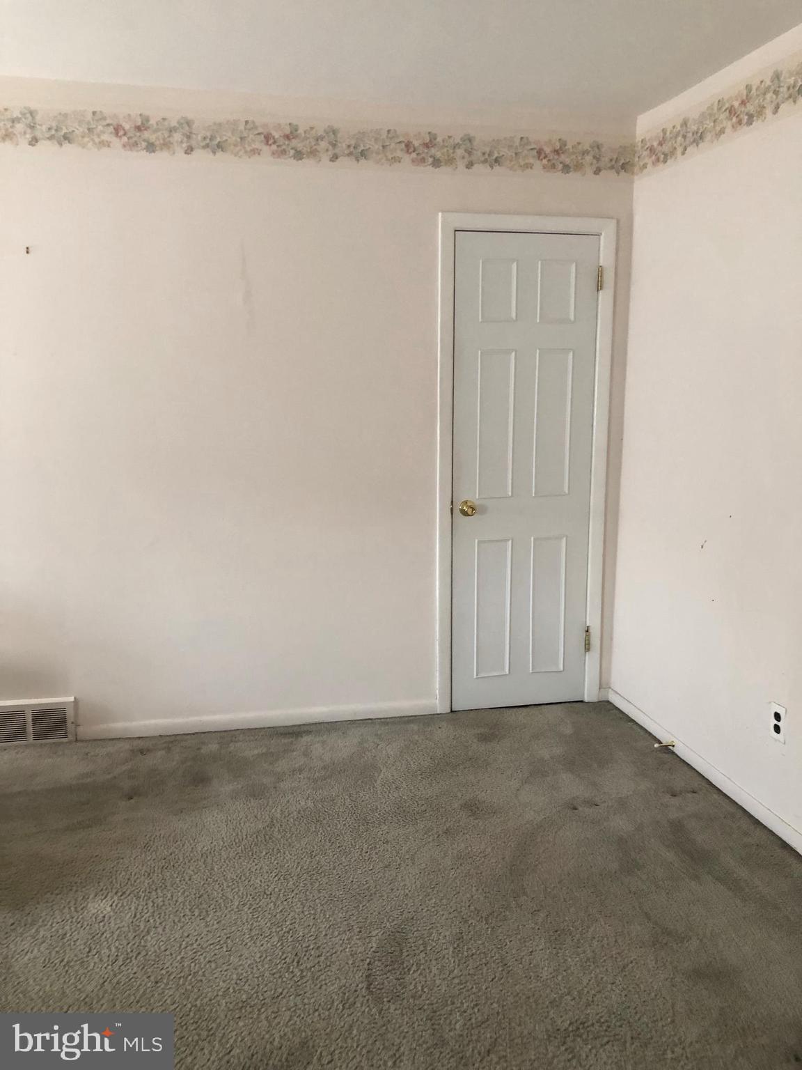 11876 Basile Road Philadelphia, PA 19154 - Photo 15 of 16 Gallery Image 15