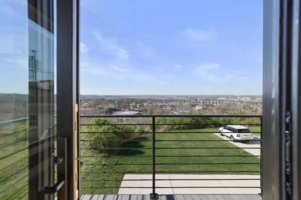 $1,695,000 | 6012 B Hill Cir Drive, Nashville, TN 37209