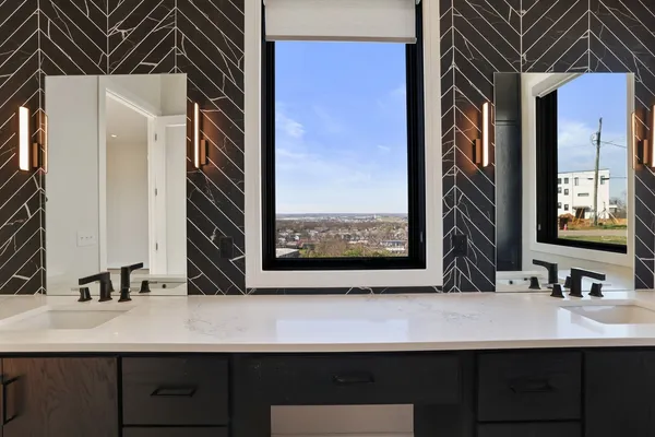 $1,695,000 | 6012 B Hill Cir Drive, Nashville, TN 37209