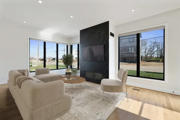 $1,695,000 | 6012 B Hill Cir Drive, Nashville, TN 37209