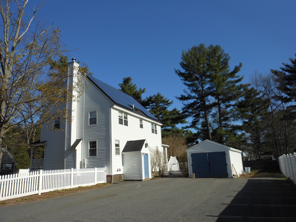 293 Foster Road Tewksbury, MA 01876 - Photo 2 of 7 Gallery Image 2