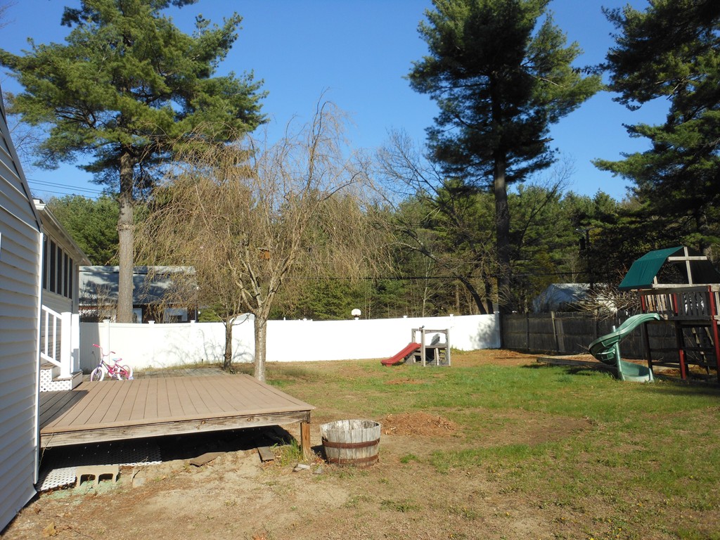 293 Foster Road Tewksbury, MA 01876 - Photo 4 of 7 Gallery Image 4