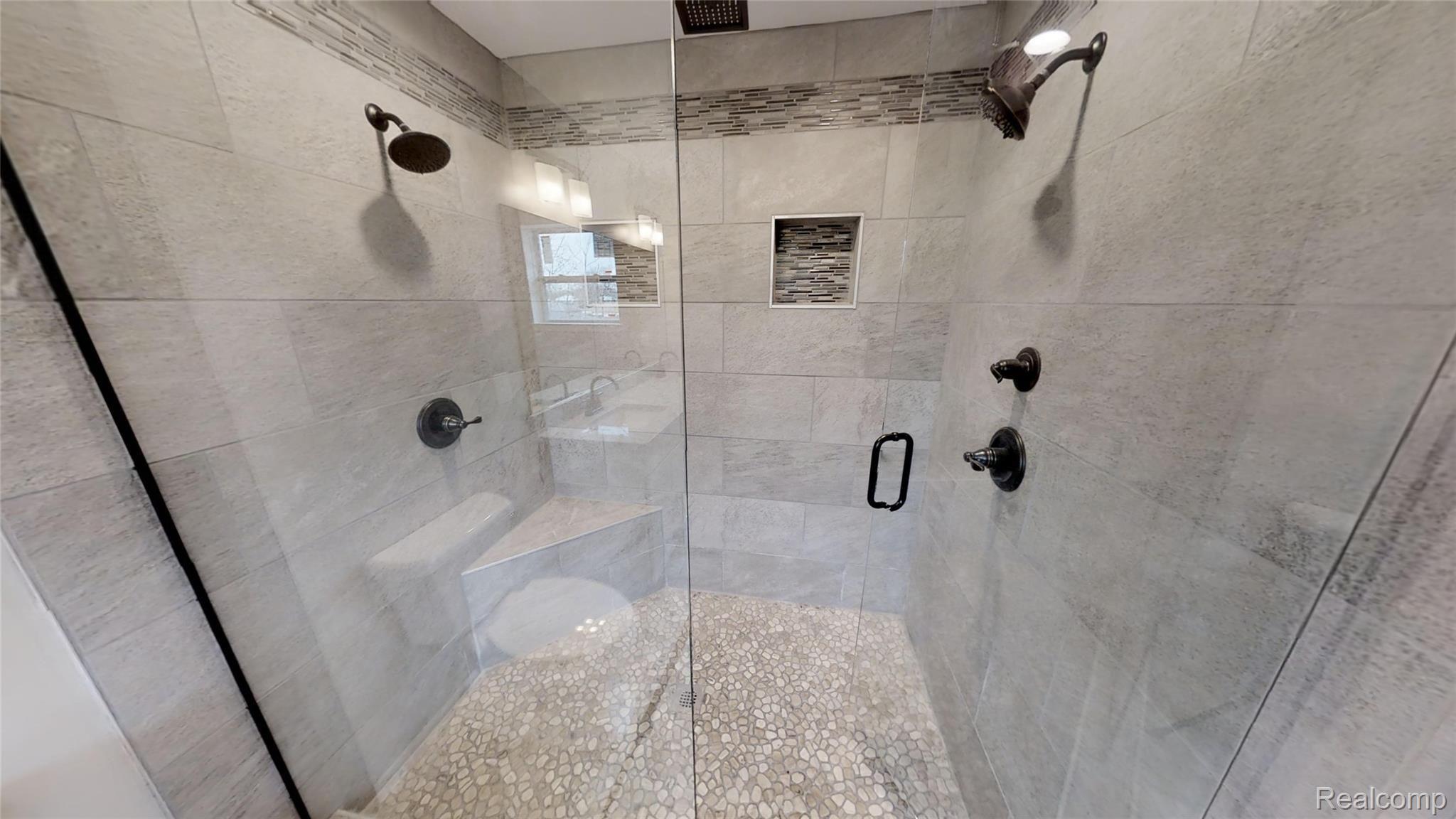 1 Hessel Rochester, MI 48307 - Photo 18 of 28 17.jpg