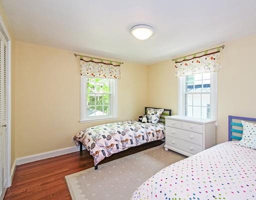 28 Elinor Road Newton, MA 02461 - Photo 12 of 27