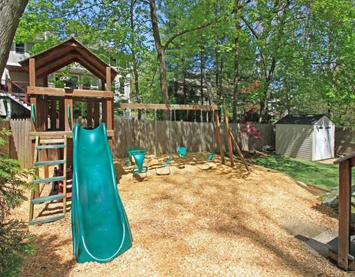 28 Elinor Road Newton, MA 02461 - Photo 20 of 27