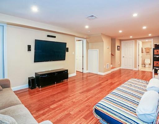 28 Elinor Road Newton, MA 02461 - Photo 23 of 27