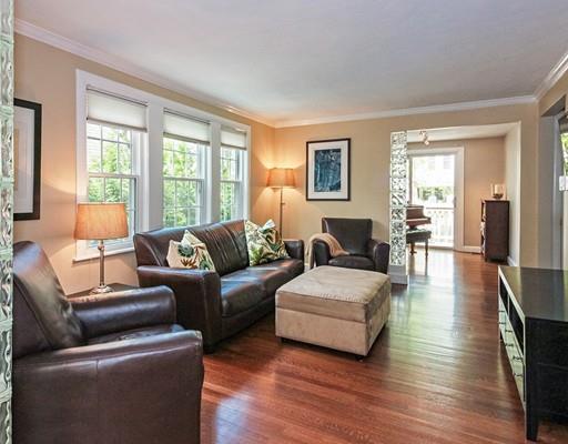 28 Elinor Road Newton, MA 02461 - Photo 4 of 27