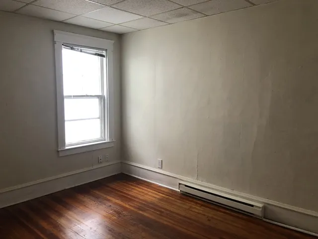 $1,500 | 150 Forest Street, Unit 1, Fall River, MA 02721