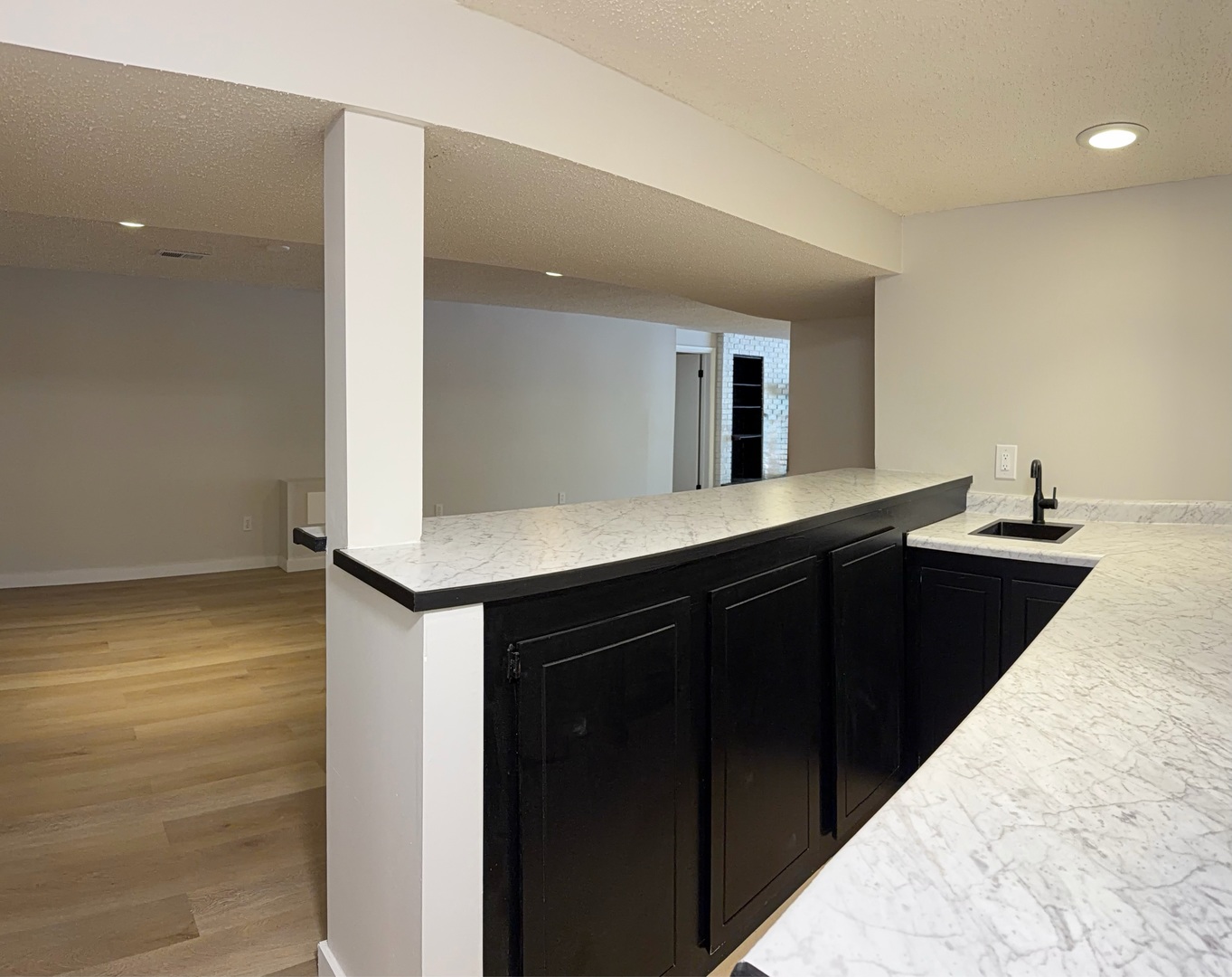 855 Riverside Drive Dixon, IL 61021 - Photo 16 of 19 Gallery Image 16