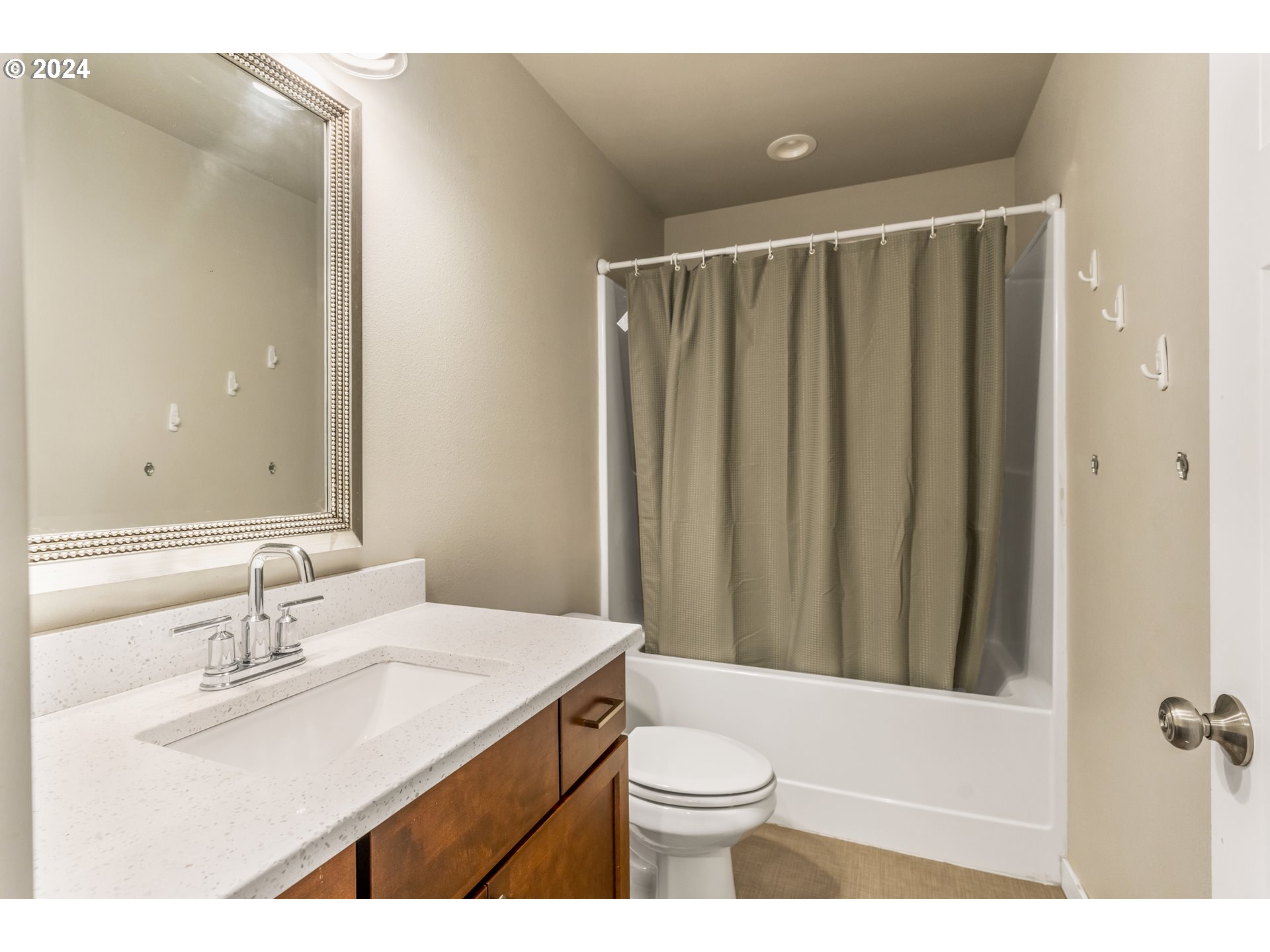 4353 Liberty Road South Salem, OR 97302 - Photo 20 of 25 a bathroom with a sink a toilet and shower