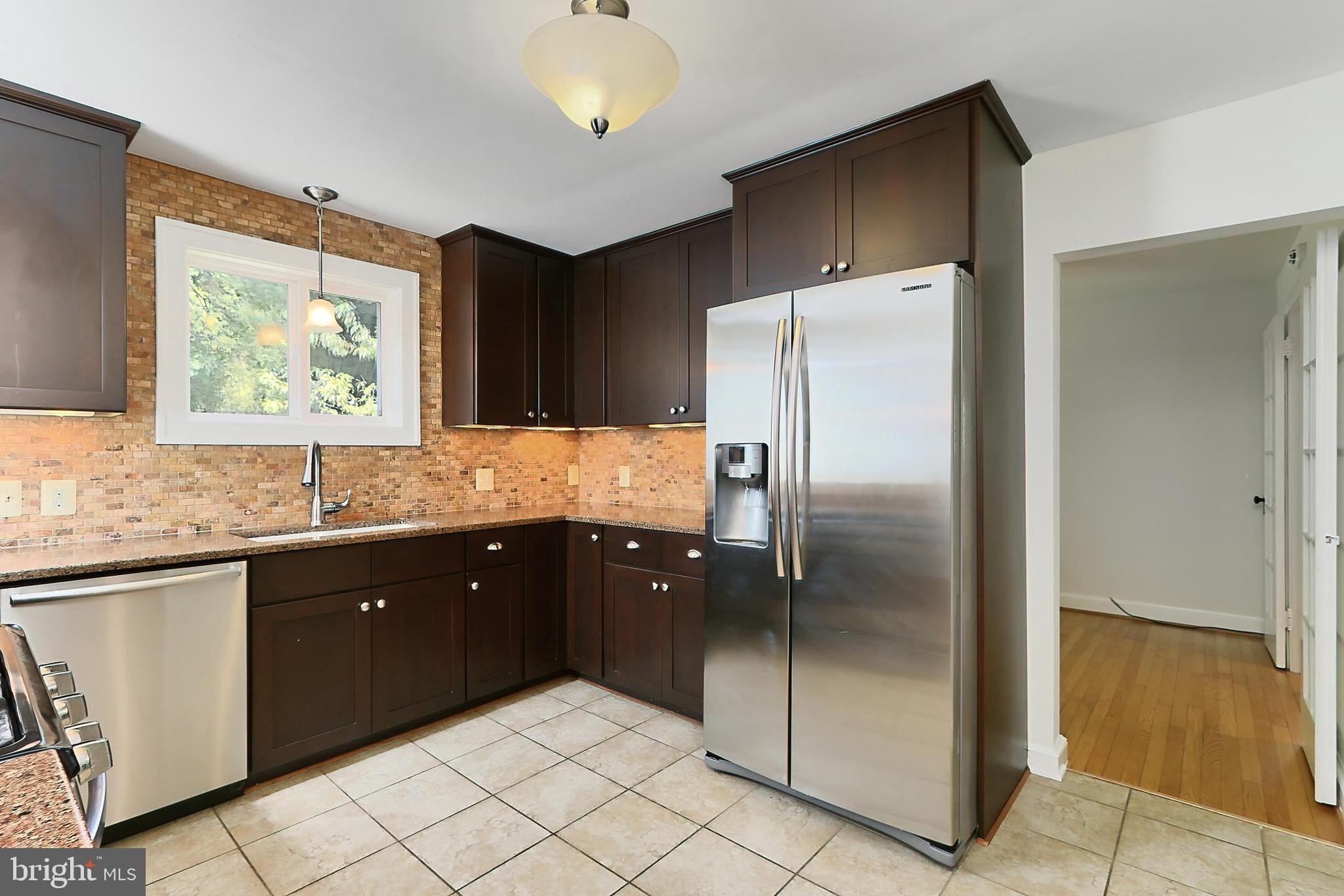 3304 Annandale Road Falls Church, VA 22042 - Photo 13 of 57 Kitchen w/Custom Backsplash