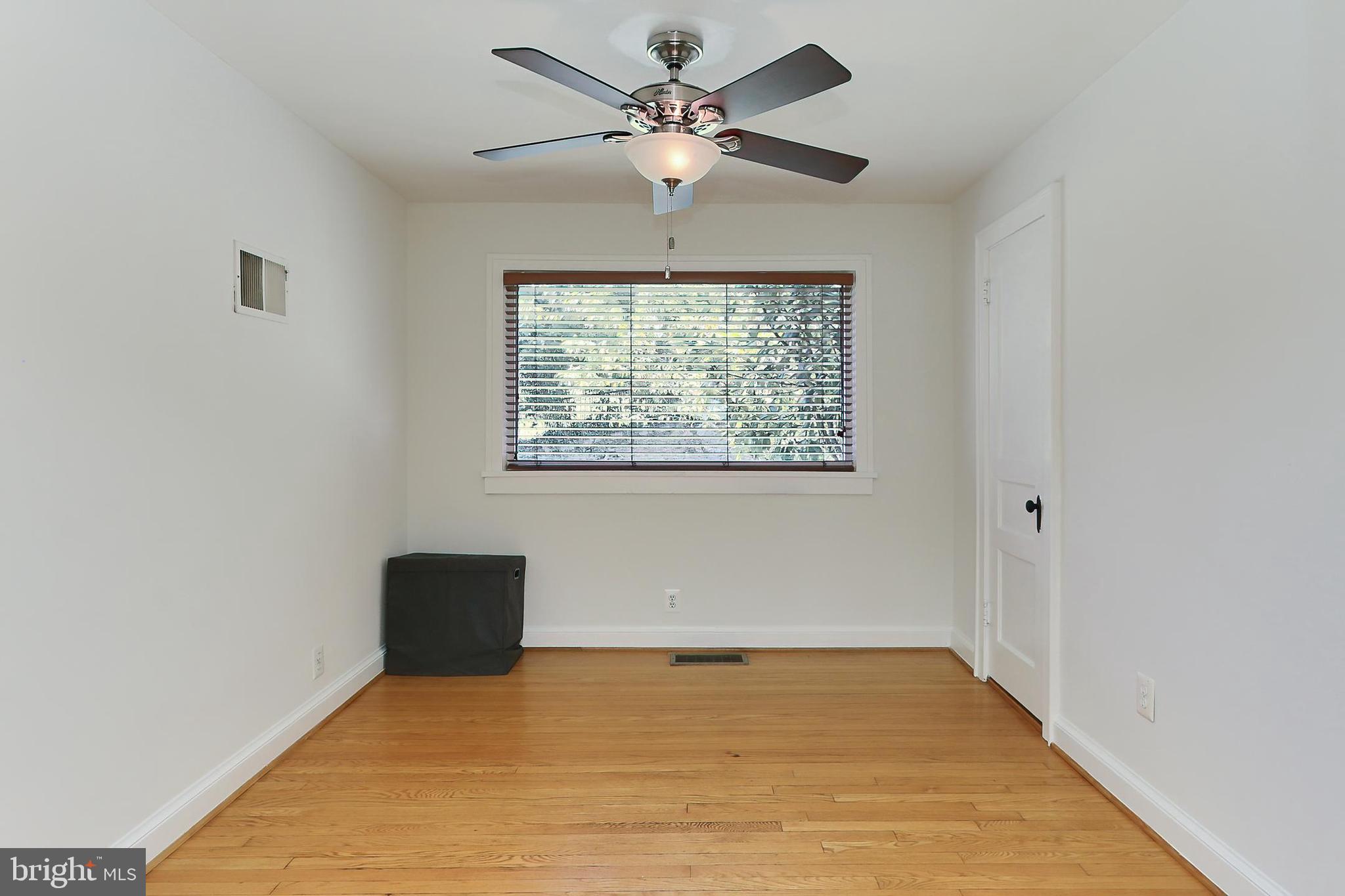 3304 Annandale Road Falls Church, VA 22042 - Photo 18 of 57 Main Level Office/Study/Den