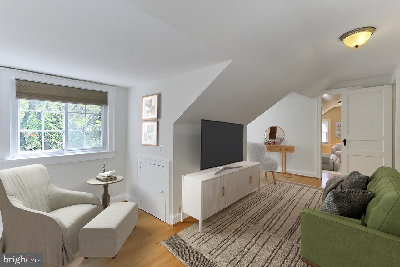 3304 Annandale Road Falls Church, VA 22042 - Photo 32 of 57 *Virtually Staged* Dressing Room/Den