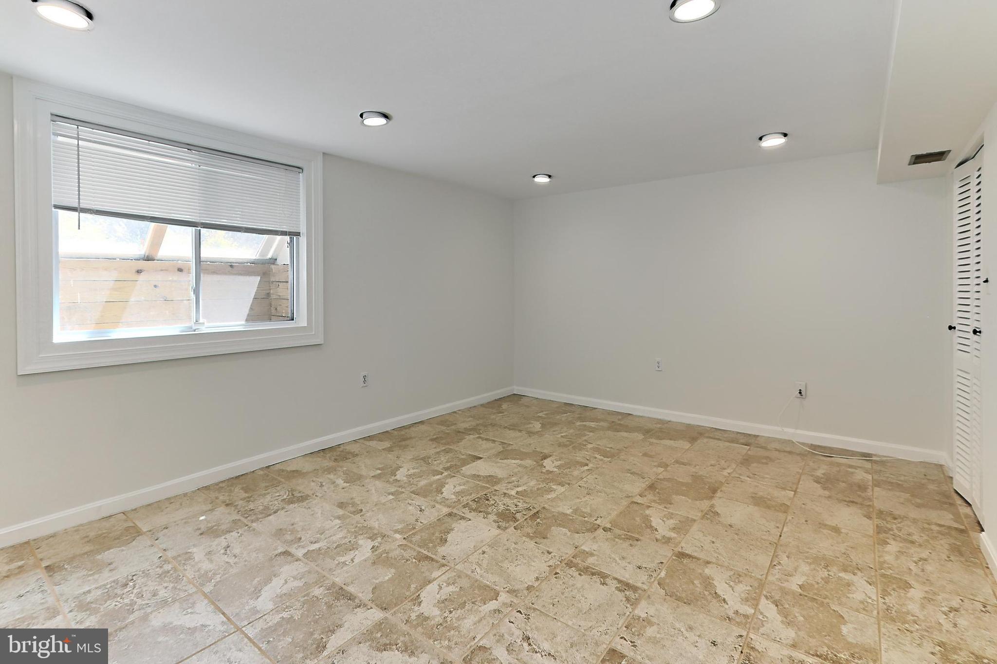 3304 Annandale Road Falls Church, VA 22042 - Photo 41 of 57 Lower Level Bedroom (4)