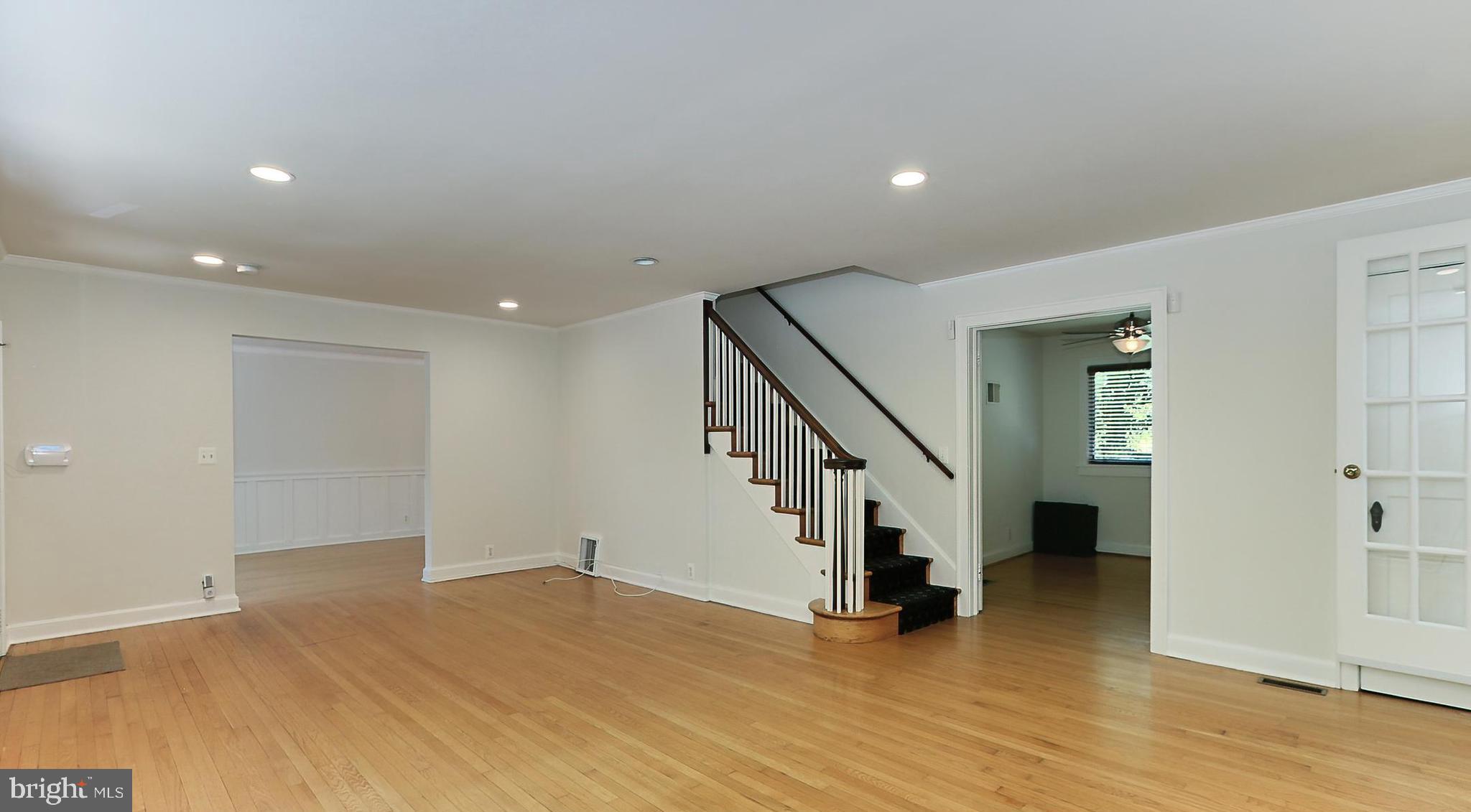 3304 Annandale Road Falls Church, VA 22042 - Photo 8 of 57 Living Room w/Beautiful Curved Banister