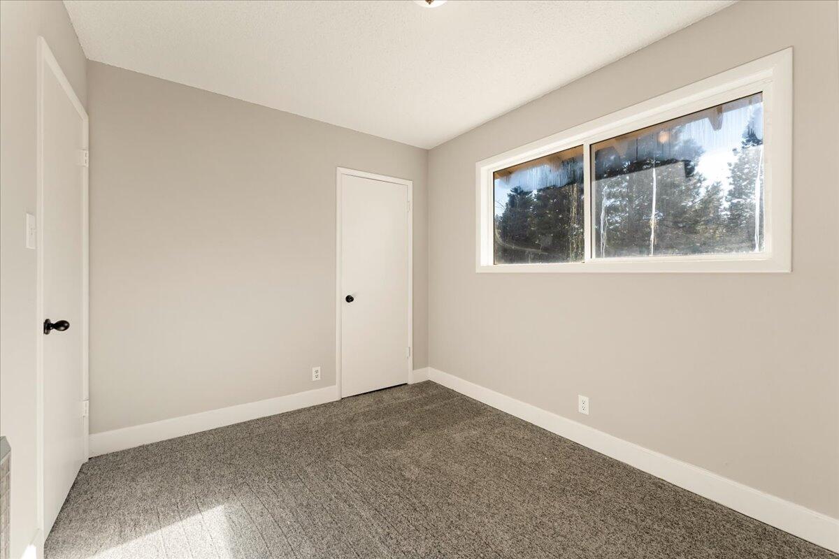 509 Deetz Road Mount Shasta, CA 96067 - Photo 21 of 30 South Bedroom - View 2