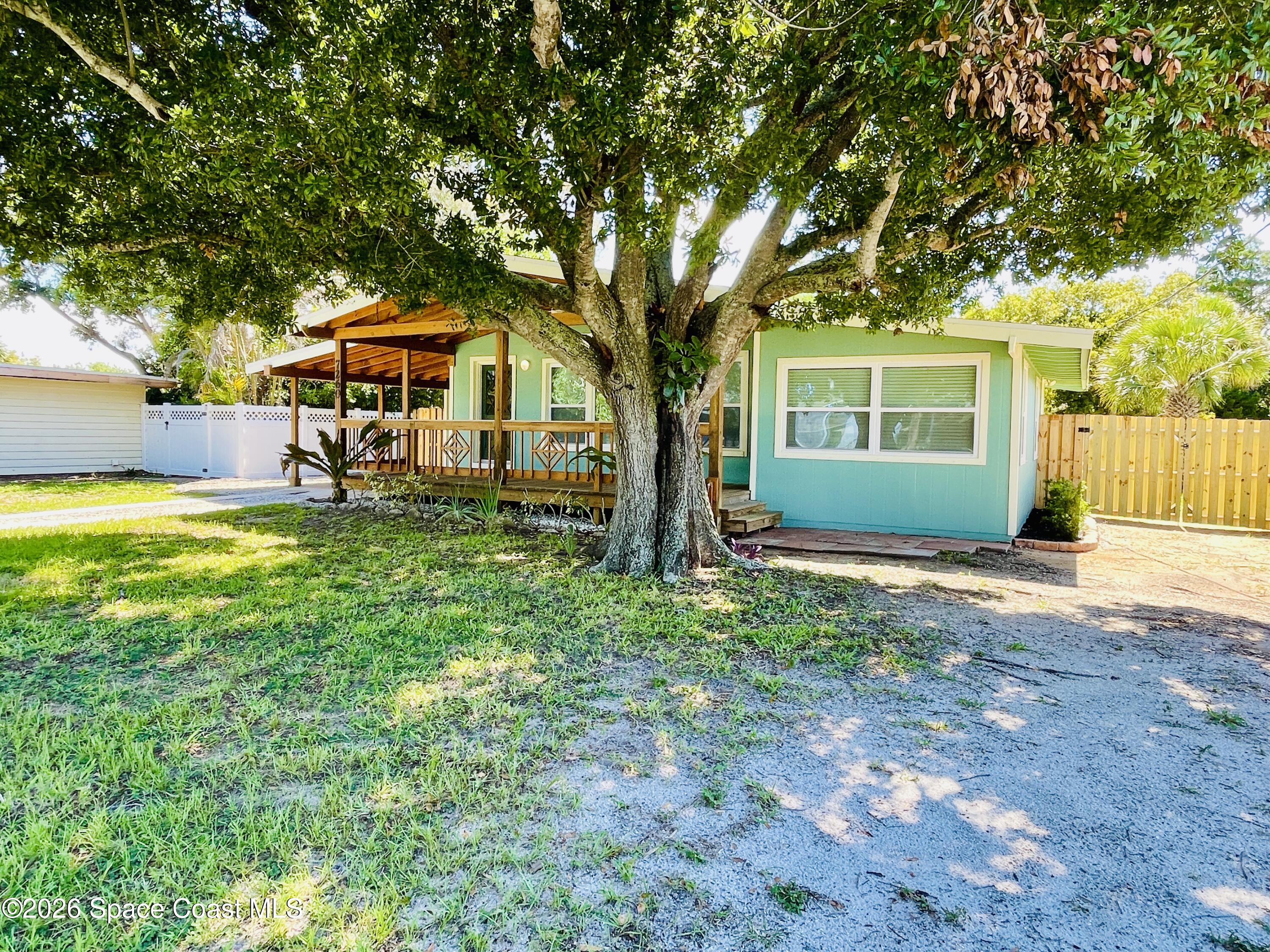 7260 Blue Shore Road Grant, FL 32949 - Photo 2 of 23 IMG_E0786