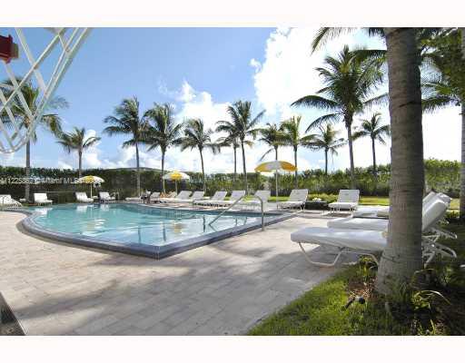 101 Ocean Drive, Unit 807 Miami Beach, FL 33139 - Photo 5 of 8 a view of outdoor space with swimming pool