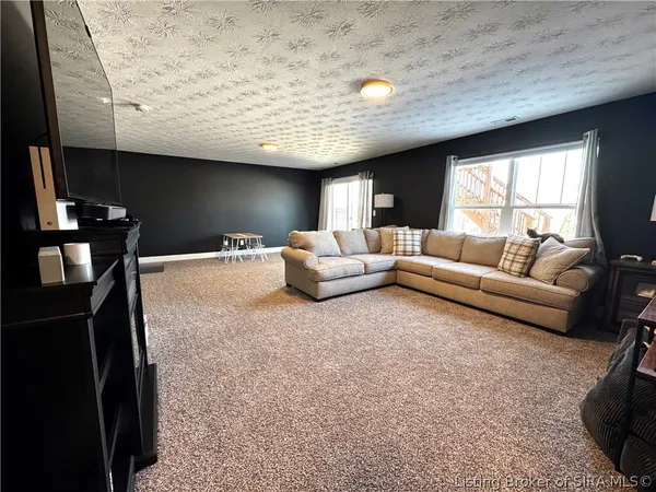 $394,900 | 5006 Oakhill Lane, Georgetown, IN 47122