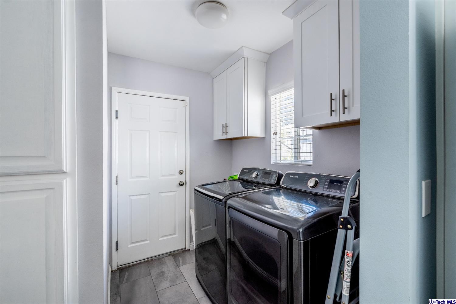 9748 Cabanas Avenue Tujunga, CA 91042 - Photo 19 of 25