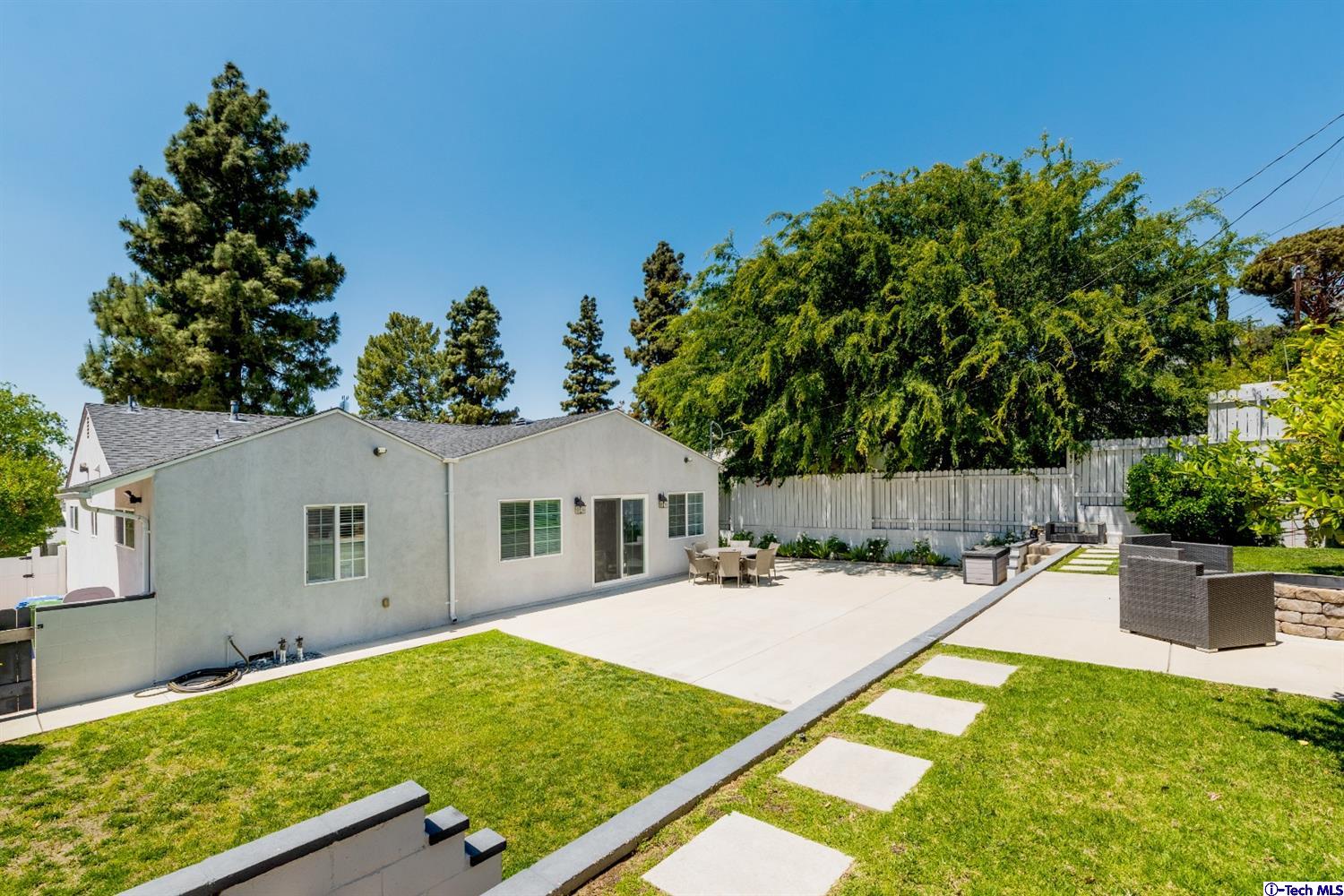 9748 Cabanas Avenue Tujunga, CA 91042 - Photo 22 of 25