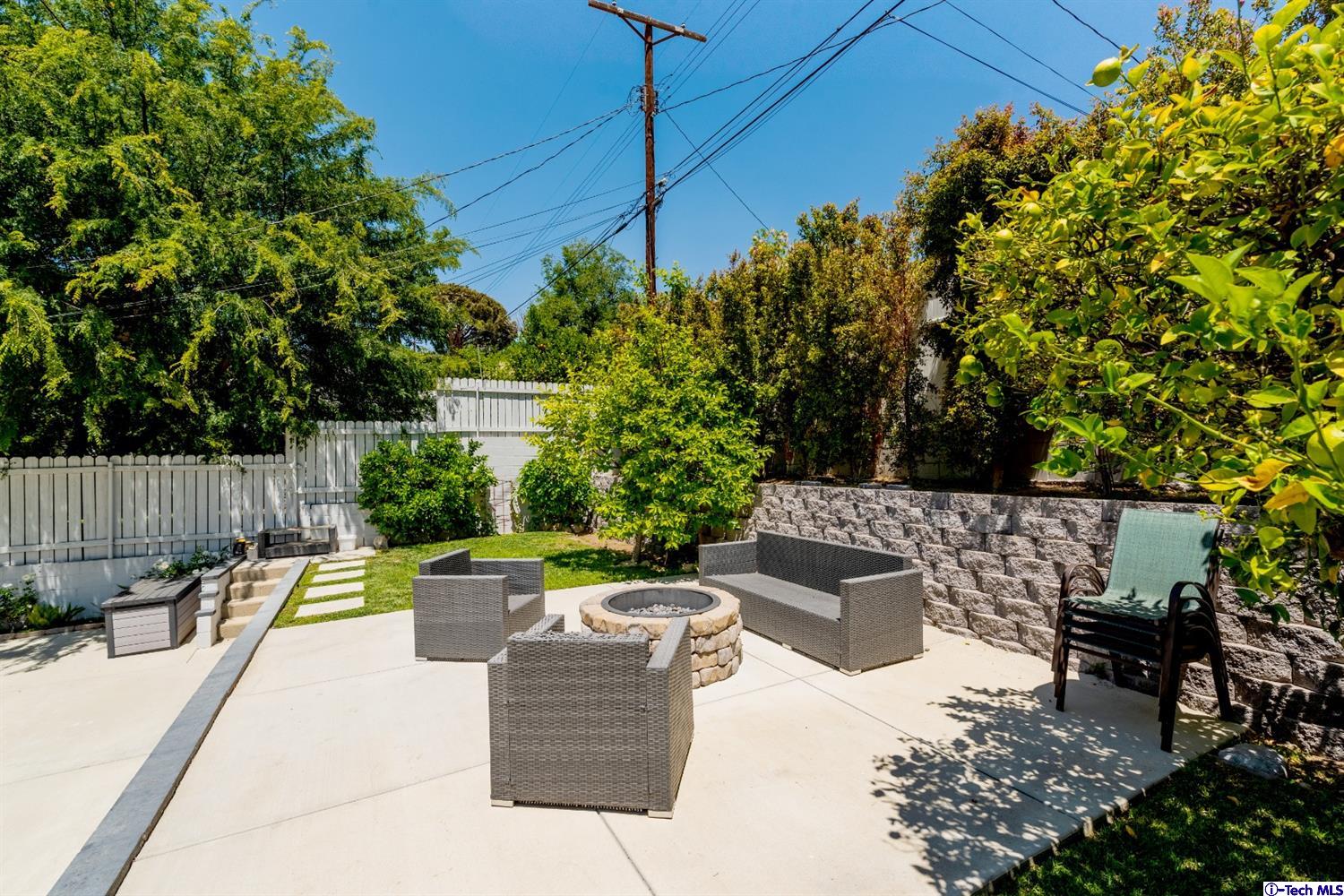 9748 Cabanas Avenue Tujunga, CA 91042 - Photo 23 of 25