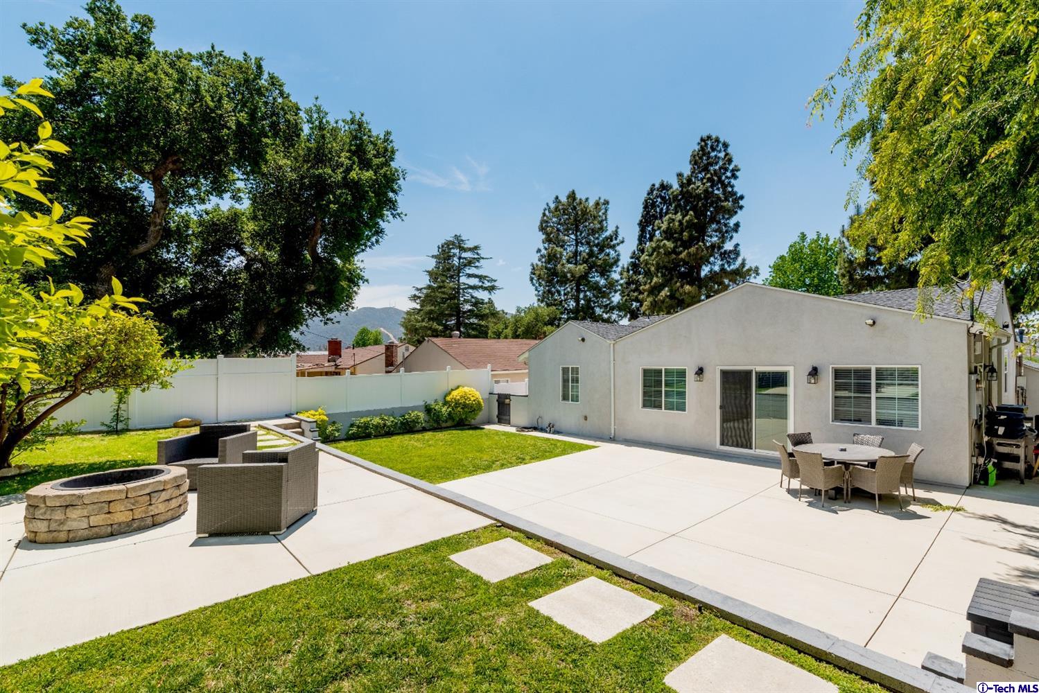 9748 Cabanas Avenue Tujunga, CA 91042 - Photo 24 of 25