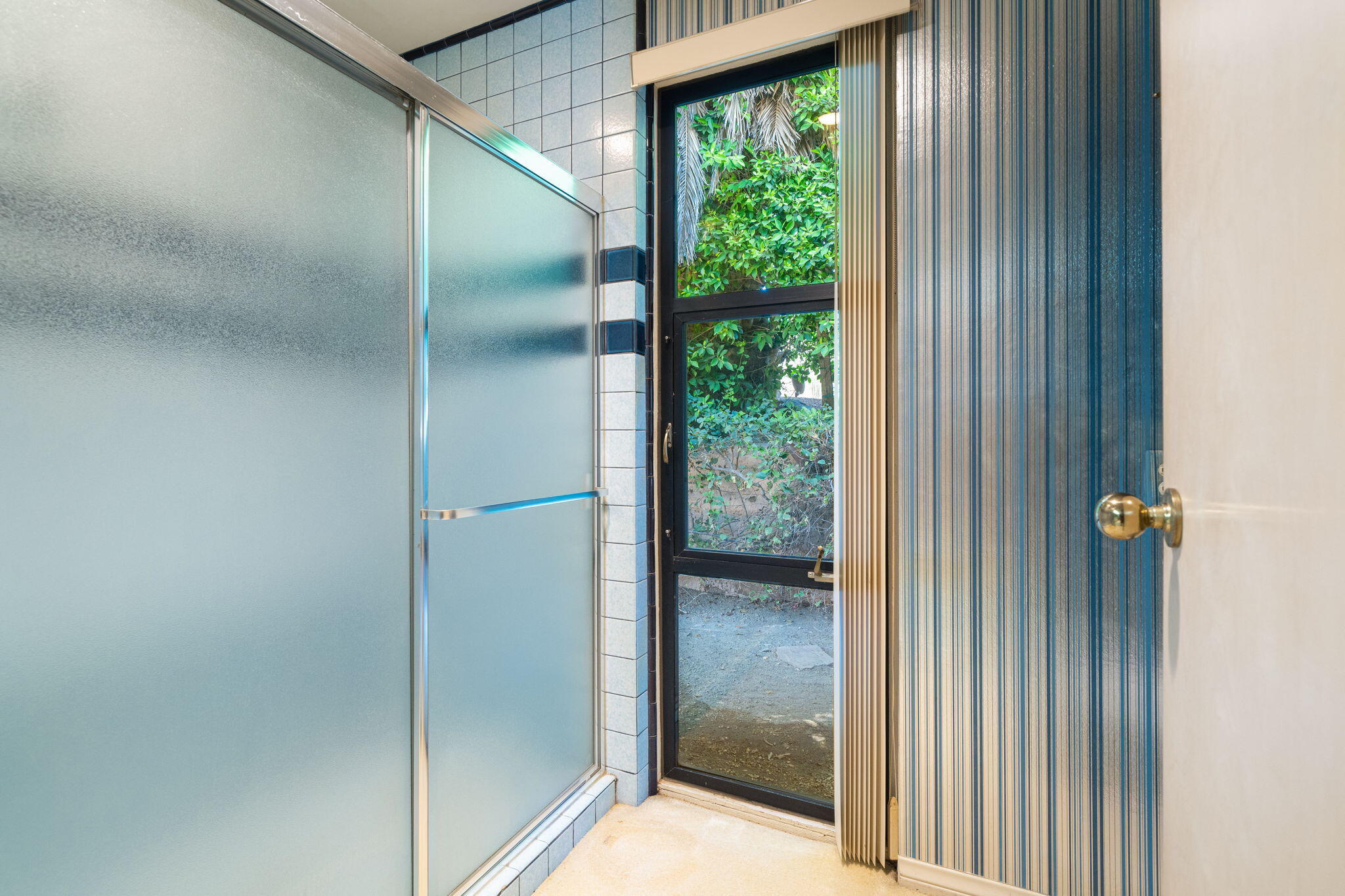 70465 Pecos Road Rancho Mirage, CA 92270 - Photo 44 of 48 a view of elevator with window