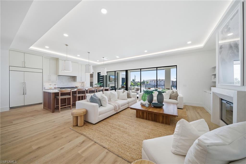 82 9th Street South, Unit 303 Naples, FL 34102 - Photo 3 of 26