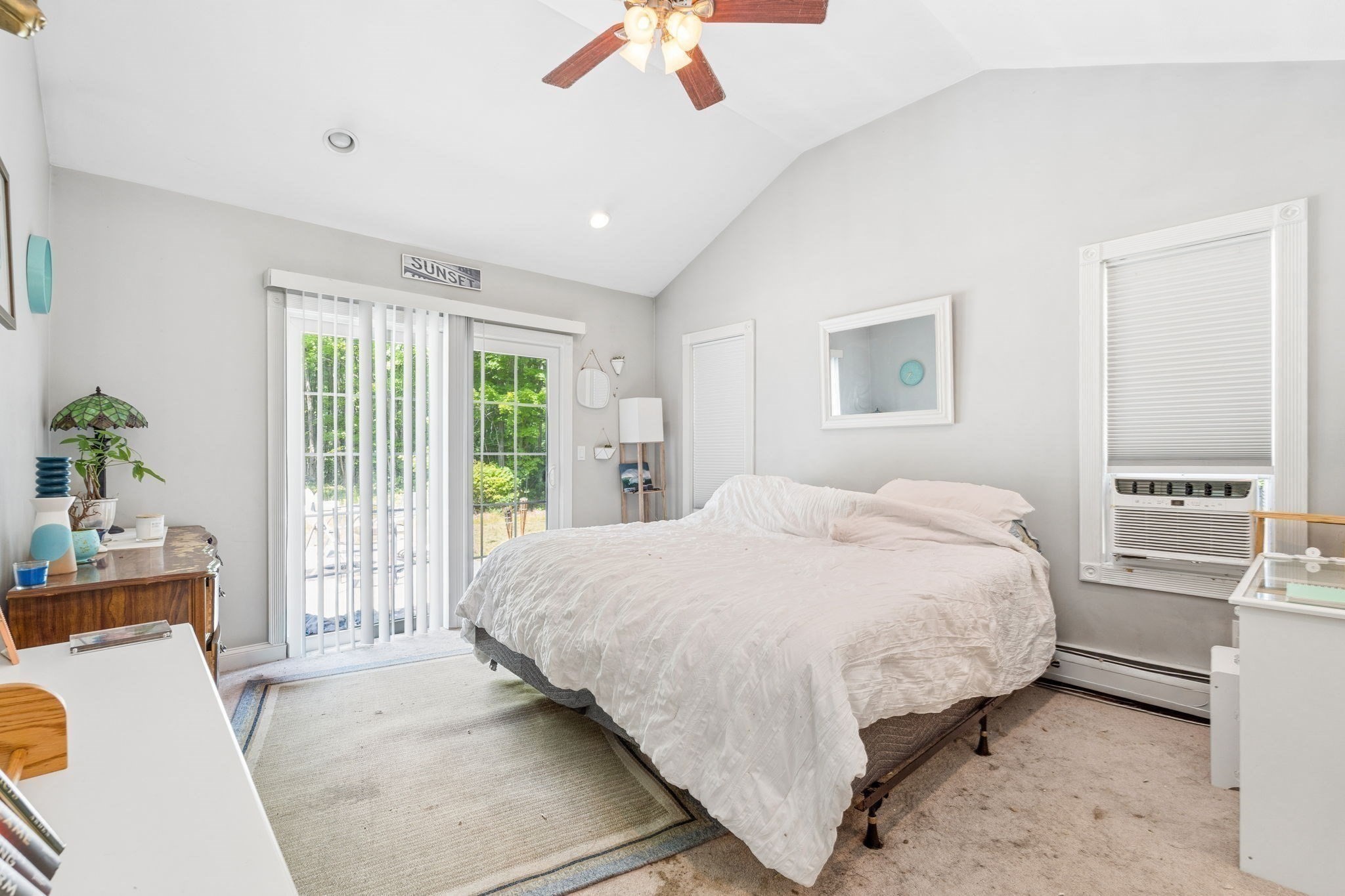 811 Chase Road Lunenburg, MA 01462 - Photo 10 of 23 Gallery Image 10
