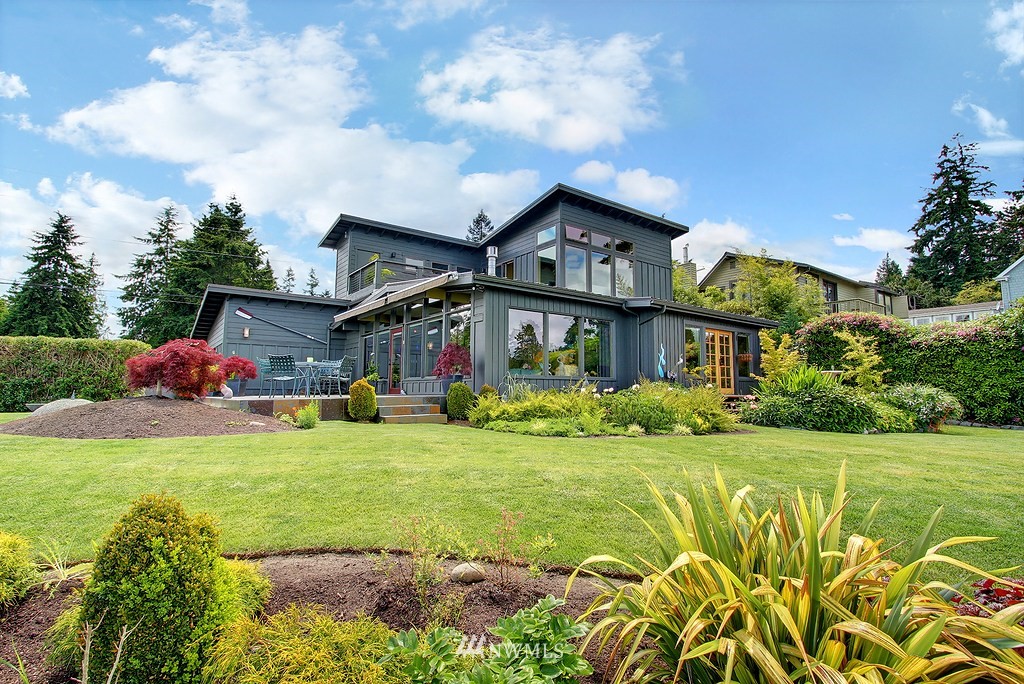 10784 Northeast Valley Road Bainbridge Island, WA 98110 - Photo 1 of 1 Gallery Image 1