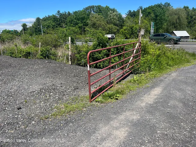 $995,000 | 990 Flatbush Road, Kingston, NY 12401