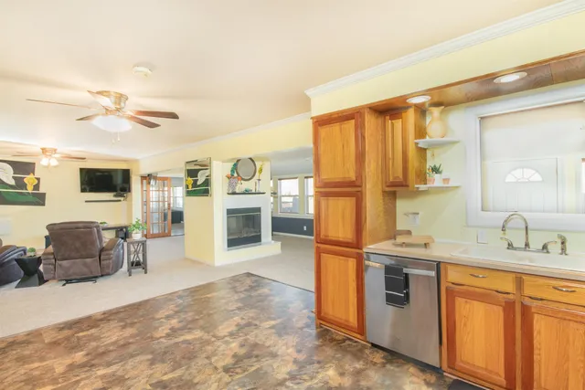 $259,000 | 107 Country View Lane, Sterling, KS 67579