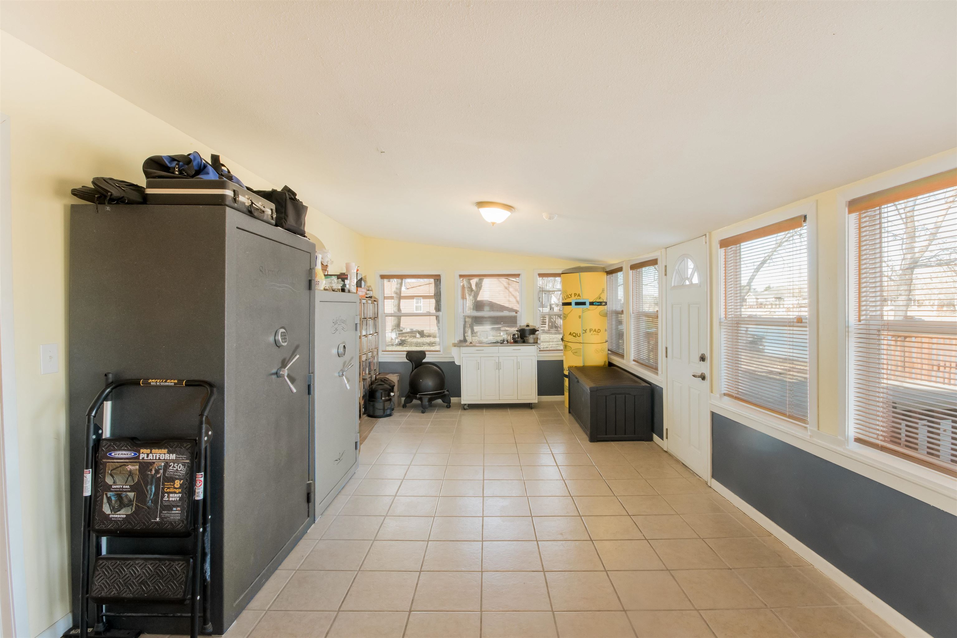 107 Country View Lane Sterling, KS 67579 - Photo 10 of 36