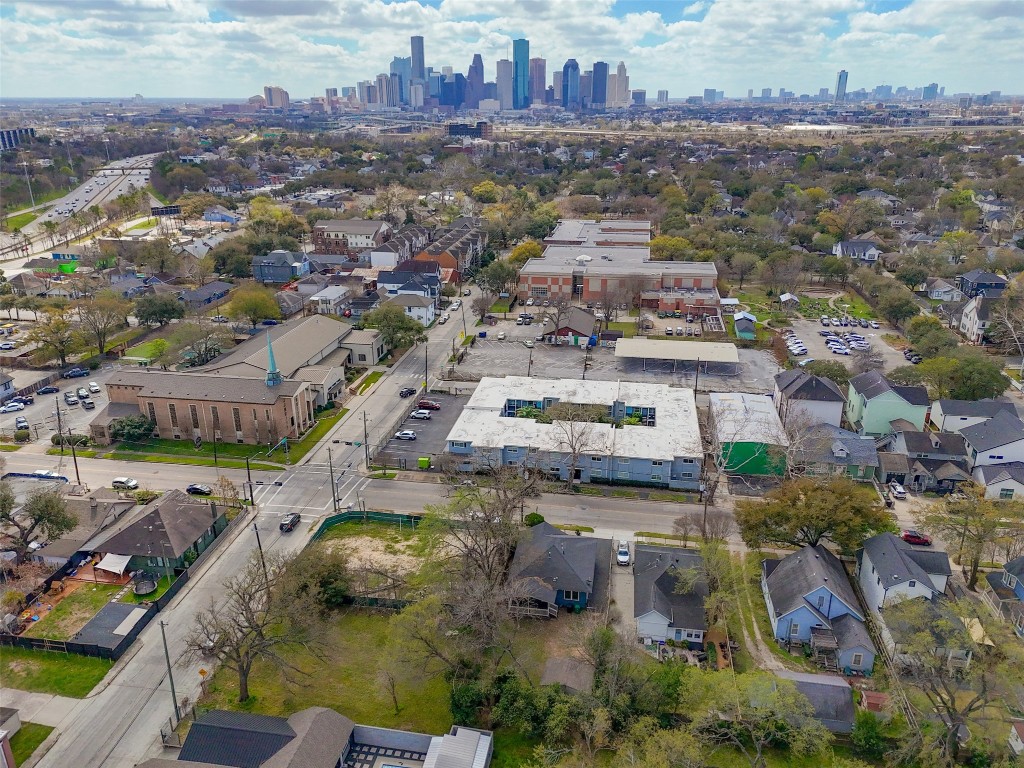 309 Pecore Street Houston, TX 77009 - Photo 39 of 45 an aerial view of a house with a swimming pool