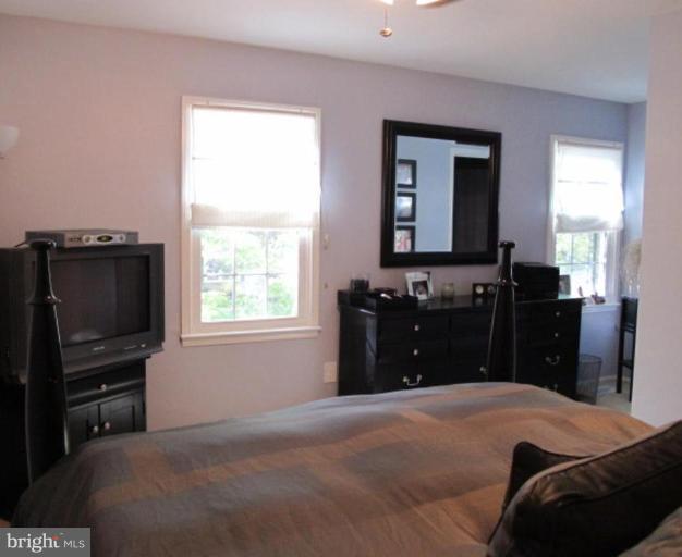 5453 Calvin Court Springfield, VA 22151 - Photo 8 of 23 Master Bedroom