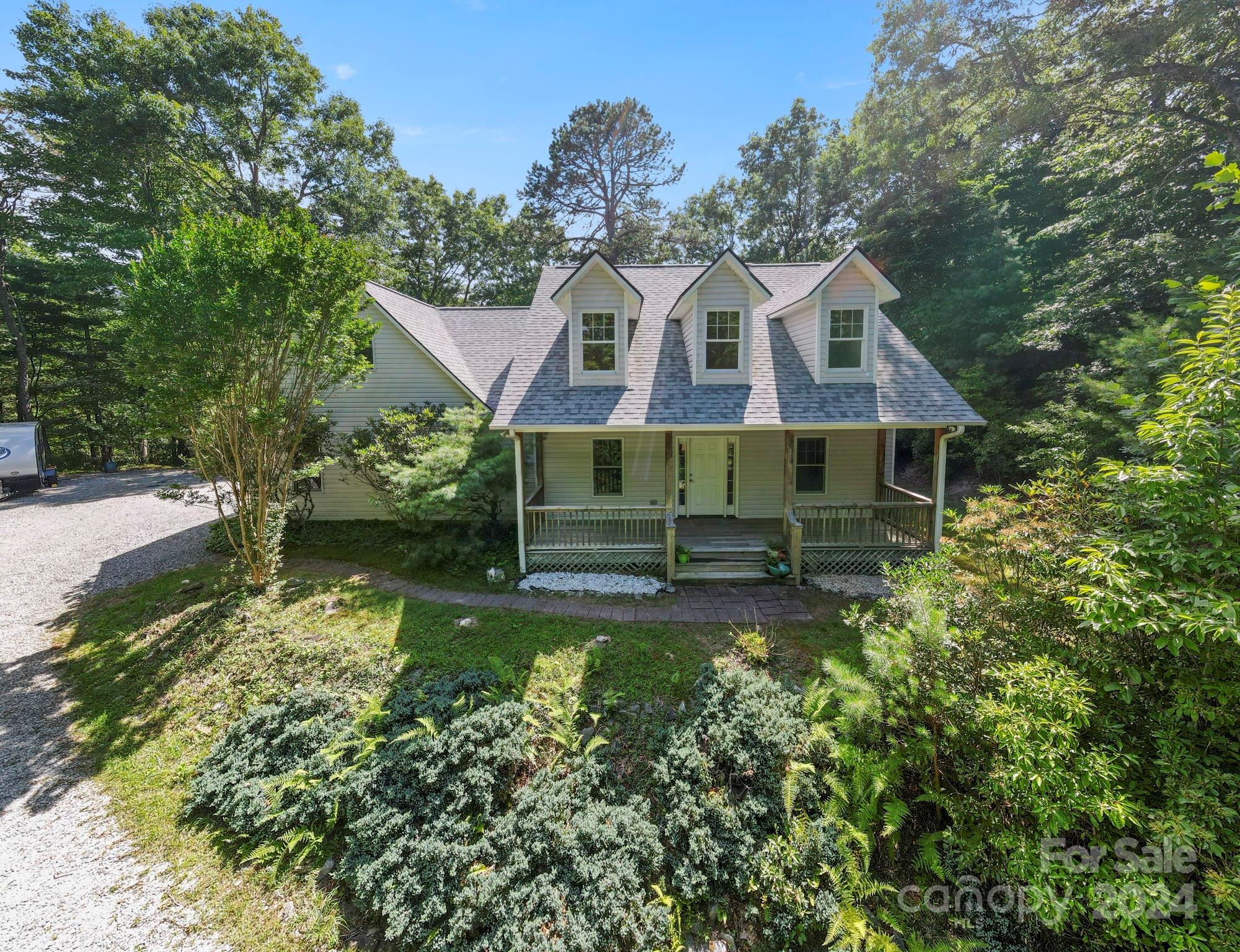718 Thunder Road Brevard, NC 28712 - Photo 1 of 46 Gallery Image 1
