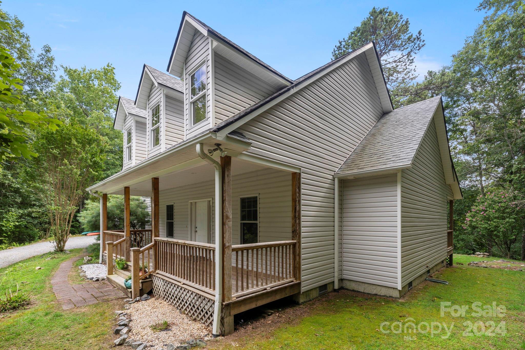 718 Thunder Road Brevard, NC 28712 - Photo 2 of 46 Gallery Image 2