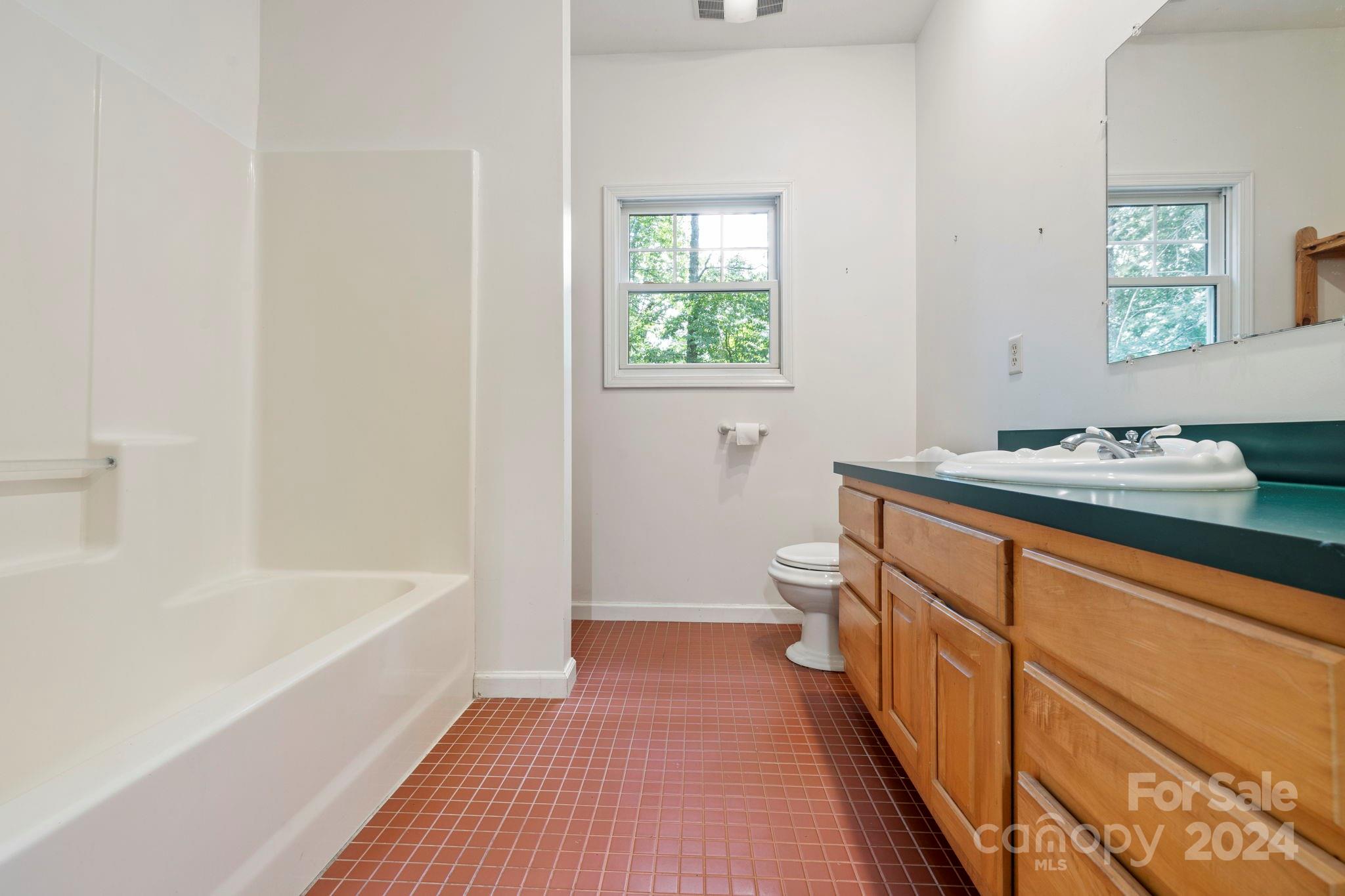 718 Thunder Road Brevard, NC 28712 - Photo 29 of 46 Gallery Image 29
